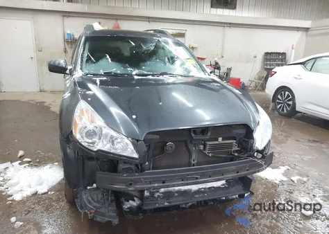 2010 Subaru Outback 2.5I Limited z USA, uszkodzony, nr VIN 4S4BRBJCXA3340481